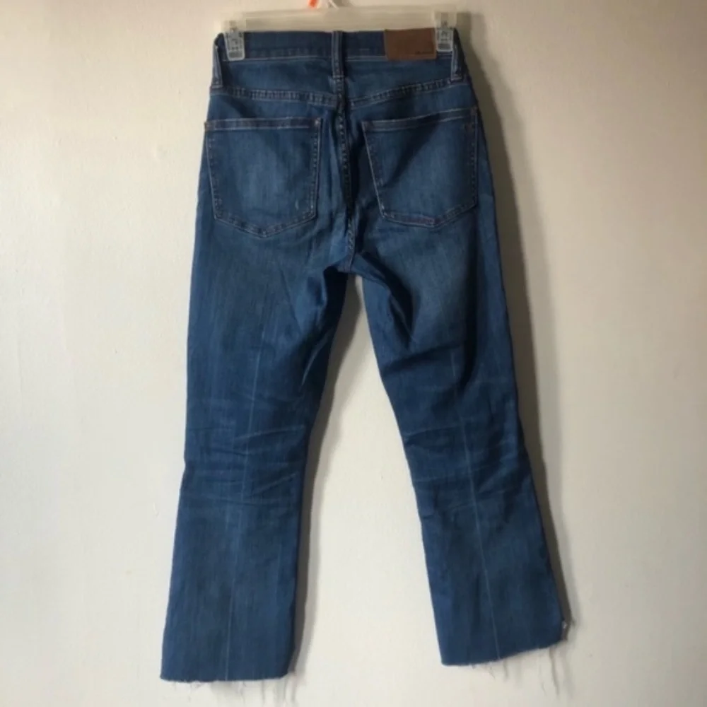 ❤️Madewell Jeans Cali Demi Boot Raw asymmetrical Hem medium wash size 24